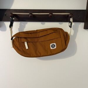 Walker Family Goods Louie Sling Bag
